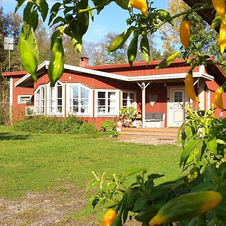 Villa Spiragarden à Glanshammar Extérieur photo